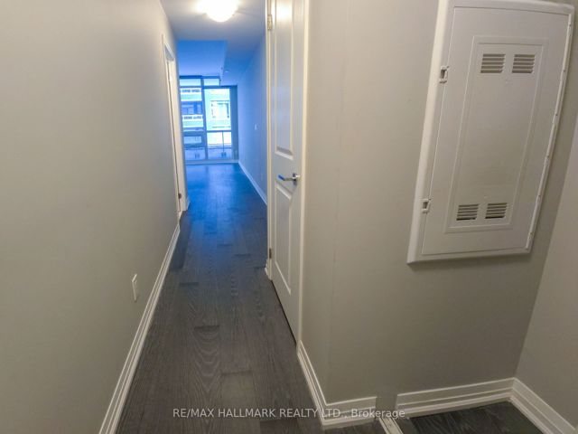 301 - 59 Annie Craig Dr