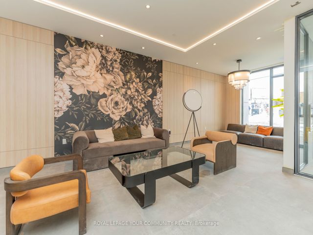 709 - 556 Marlee Ave