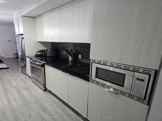 212 - 110 Marine Parade Dr