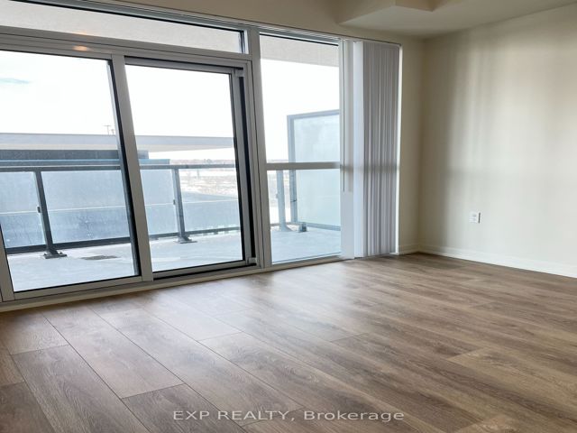 910 - 38 Annie Craig Dr