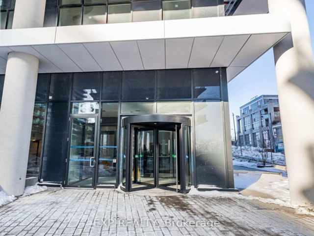 910 - 38 Annie Craig Dr