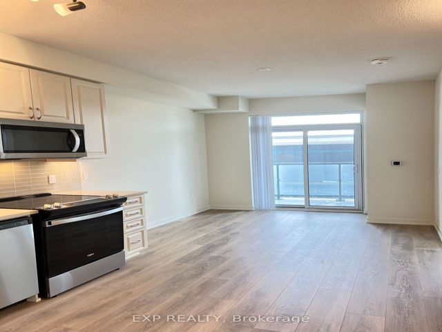 910 - 38 Annie Craig Dr