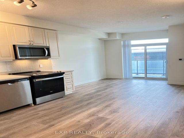 910 - 38 Annie Craig Dr