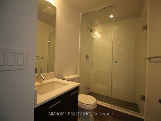 1901 - 2212 Lake Shore Blvd W