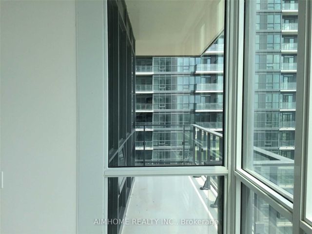 1901 - 2212 Lake Shore Blvd W