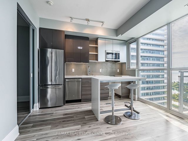 2611 - 33 Shore Breeze Dr