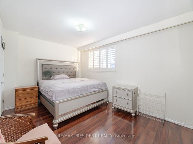 45 - 431 Silverstone Dr