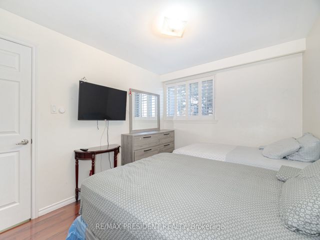 45 - 431 Silverstone Dr