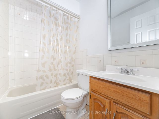 45 - 431 Silverstone Dr
