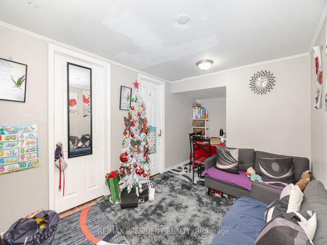 45 - 431 Silverstone Dr