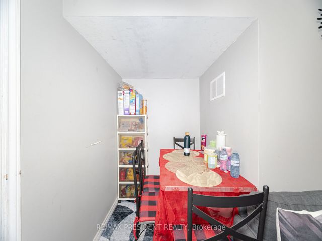 45 - 431 Silverstone Dr