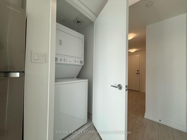 727 - 556 Marlee Ave