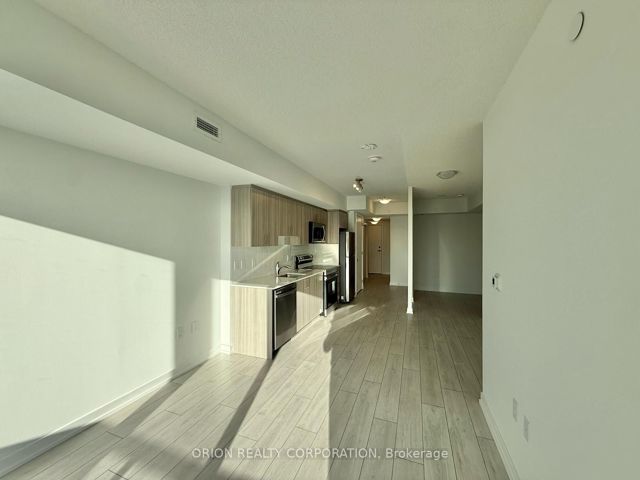 727 - 556 Marlee Ave