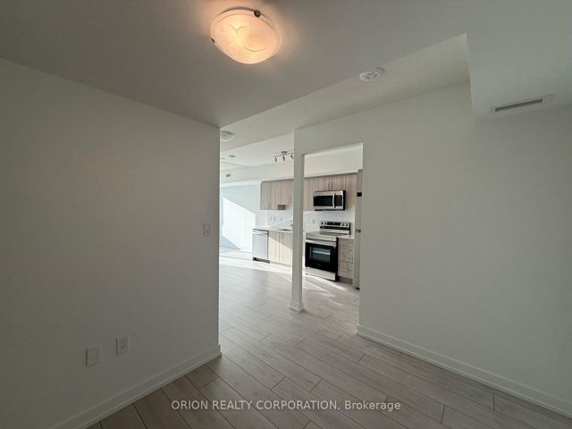 727 - 556 Marlee Ave