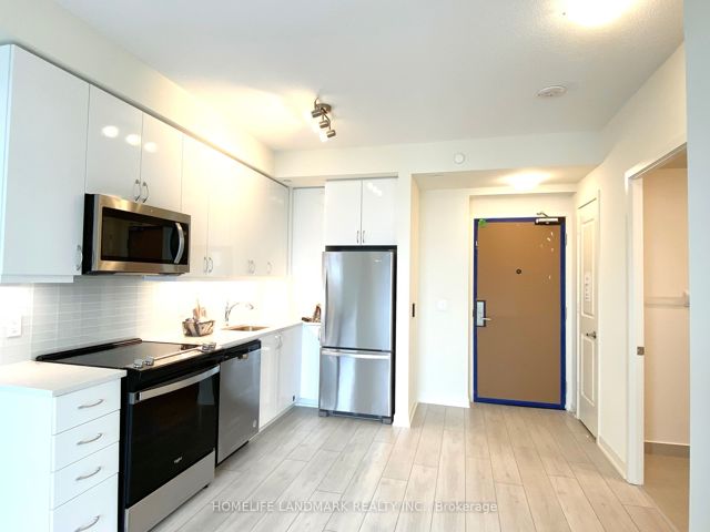 1409 - 38 Annie Craig Dr