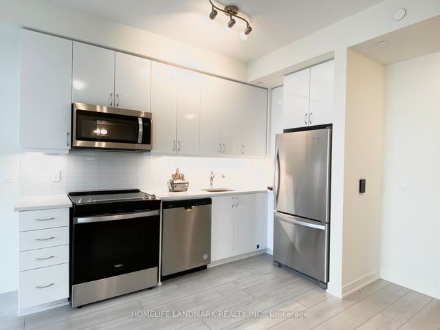1409 - 38 Annie Craig Dr
