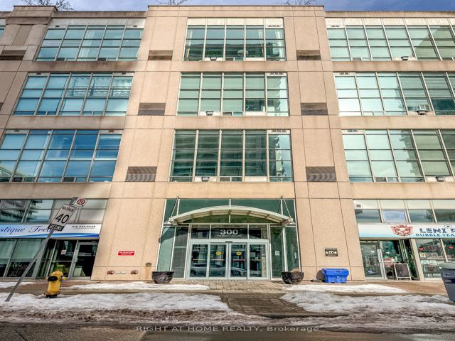 426 - 300 Manitoba St
