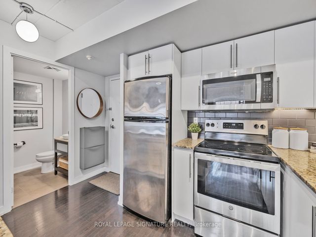 319 - 1100 Landsdowne Ave