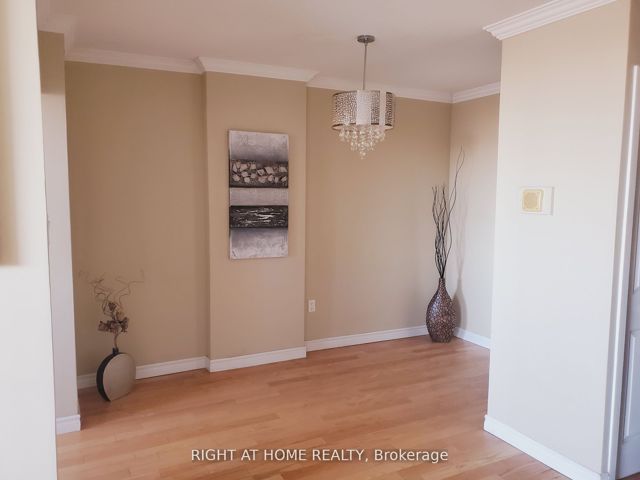 607 - 235 Grandravine Dr