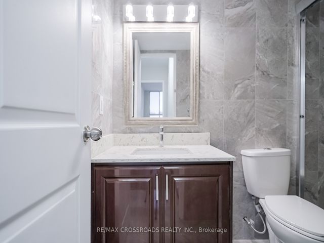 205 - 2825 Islington Ave