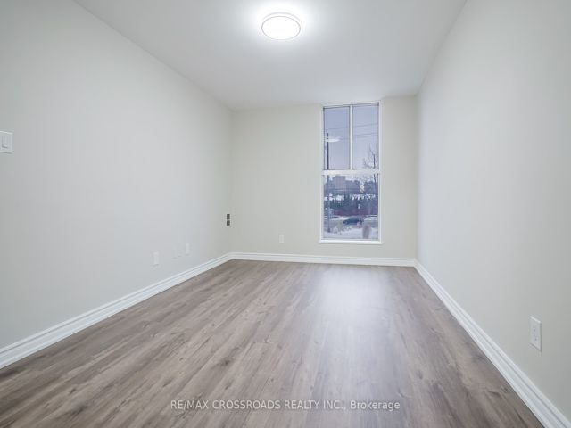 205 - 2825 Islington Ave