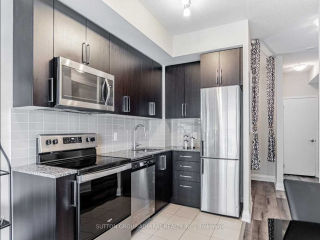 712 - 840 Queens Plate Dr