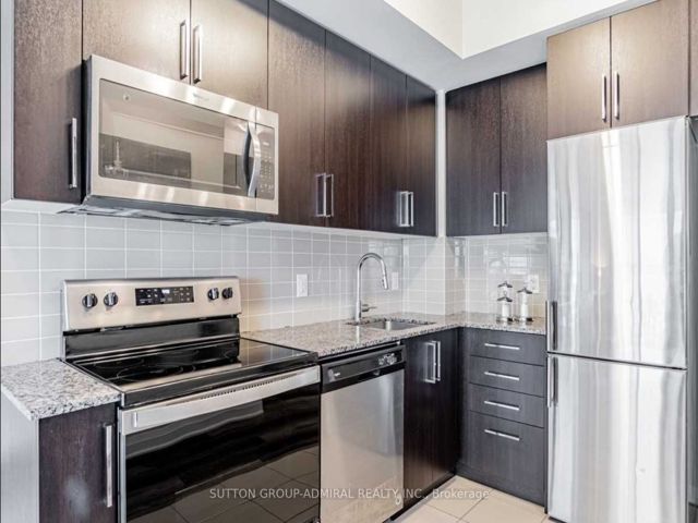 712 - 840 Queens Plate Dr