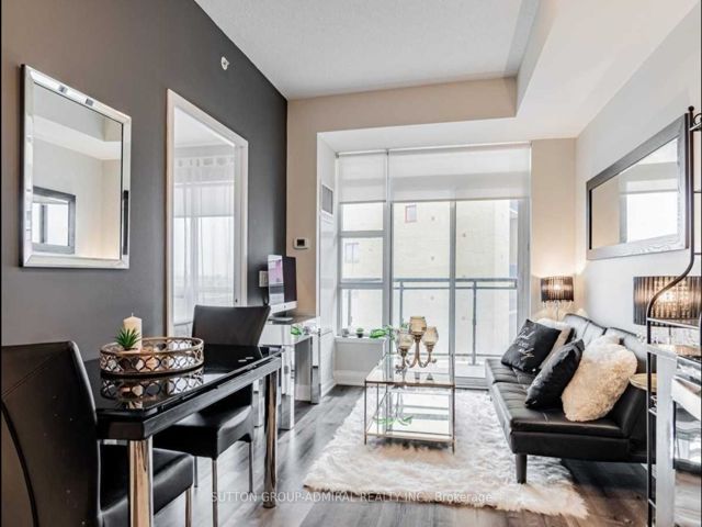 712 - 840 Queens Plate Dr