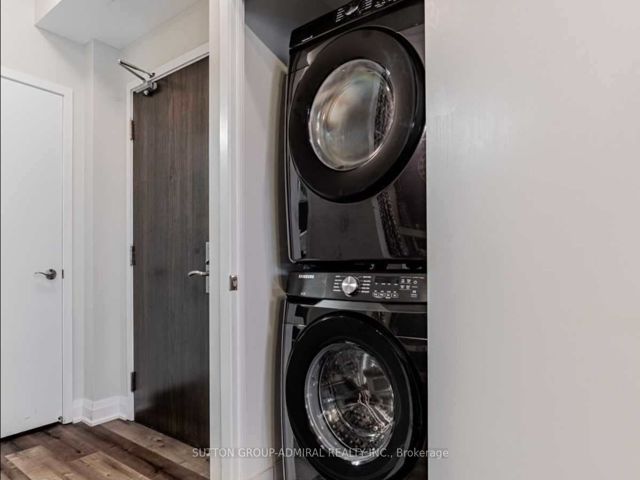 712 - 840 Queens Plate Dr