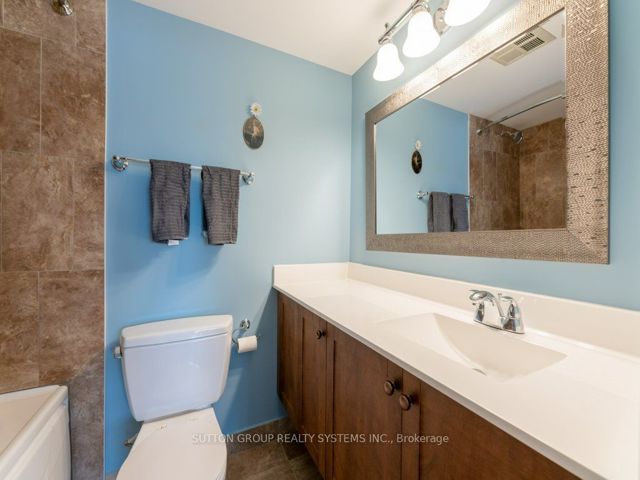 923 - 2267 Lakeshore Blvd W