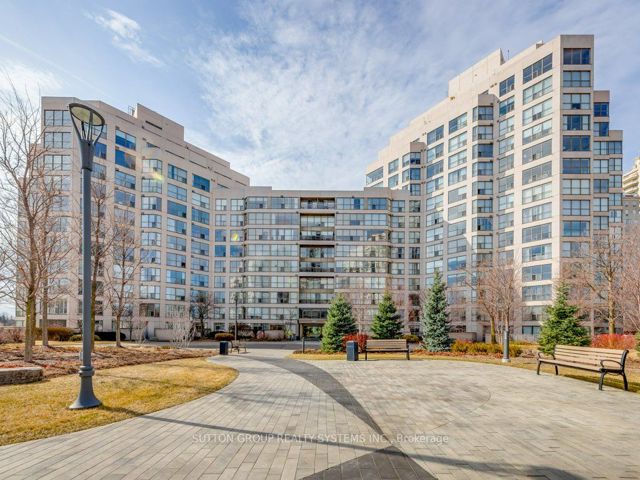 923 - 2267 Lakeshore Blvd W