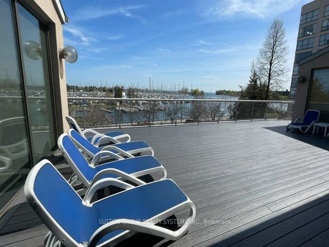 923 - 2267 Lakeshore Blvd W