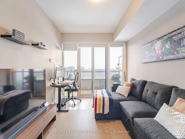 2622 - 30 Shore Breeze Dr