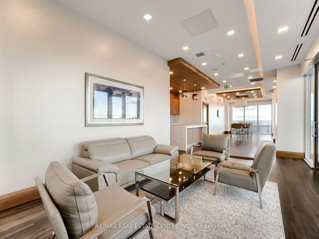 2622 - 30 Shore Breeze Dr