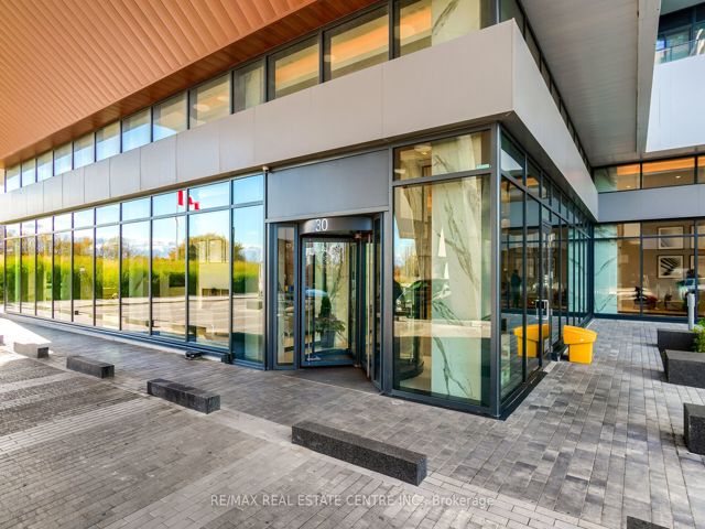 2622 - 30 Shore Breeze Dr