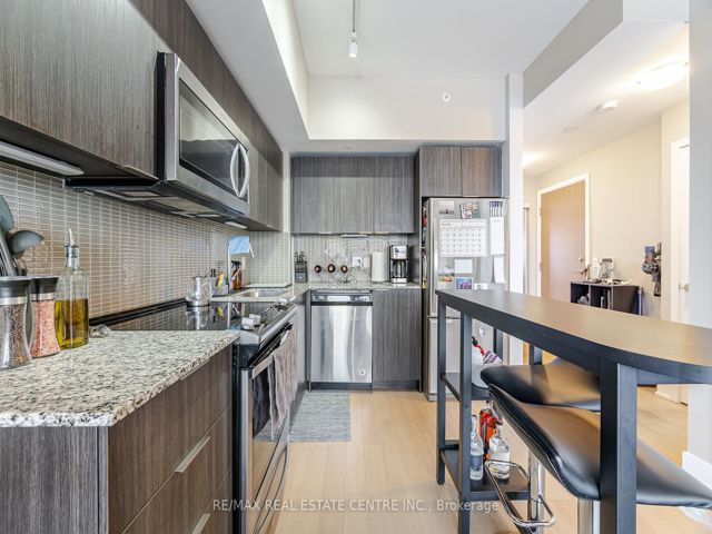 2622 - 30 Shore Breeze Dr