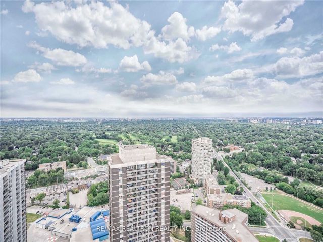 4202 - 7 Mabelle Ave