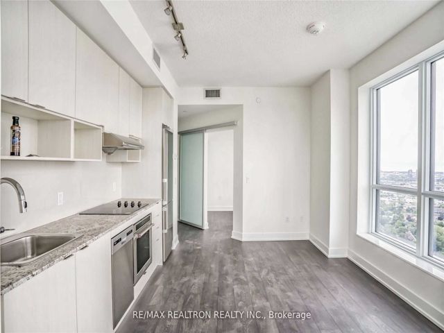 4202 - 7 Mabelle Ave