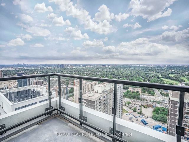 4202 - 7 Mabelle Ave