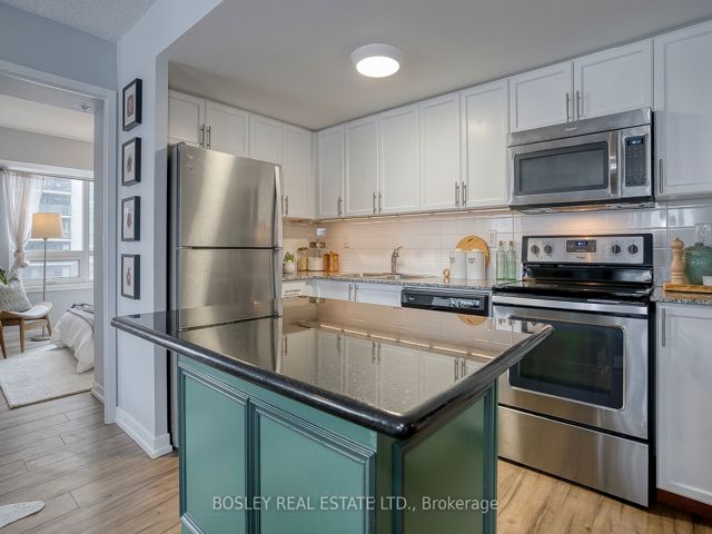 606 - 1410 Dupont St