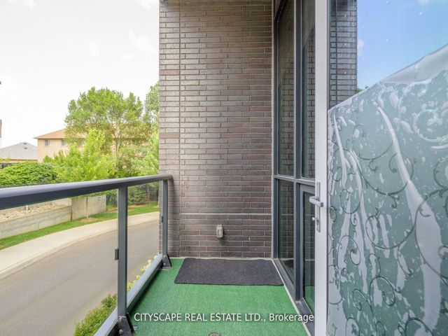 207 - 26 Gibbs Rd