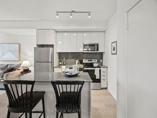 417 - 859 The Queensway