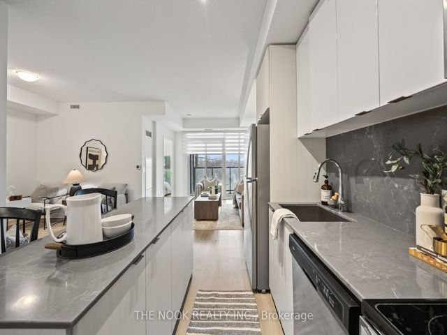417 - 859 The Queensway