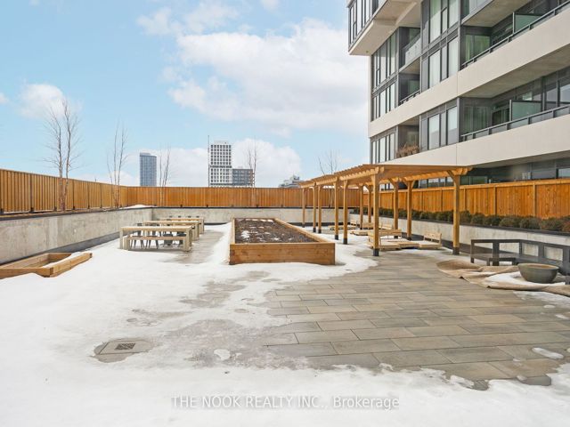 417 - 859 The Queensway