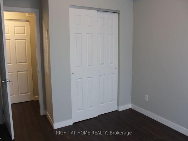 17 - 6 Bicknell Ave