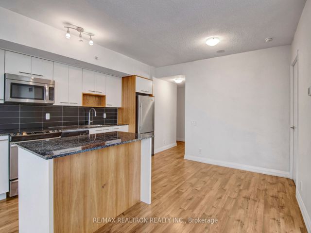 2307 - 5 Valhalla Inn Rd