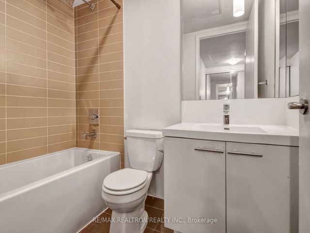 2307 - 5 Valhalla Inn Rd