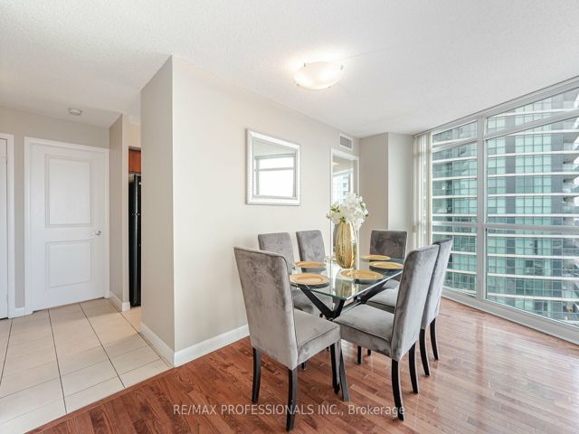 2007 - 225 Sherway Gardens Rd