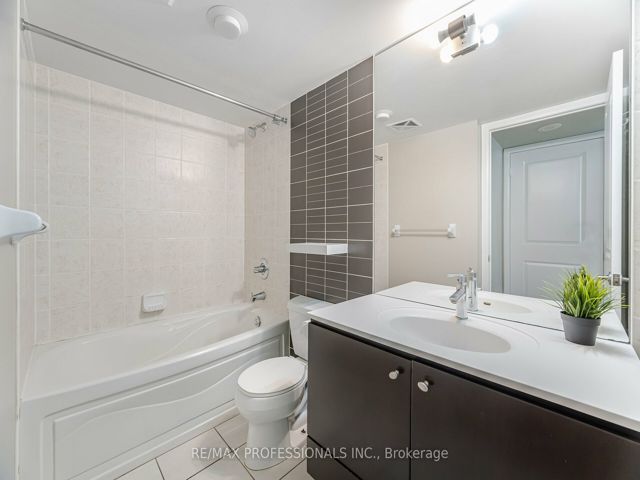 2007 - 225 Sherway Gardens Rd