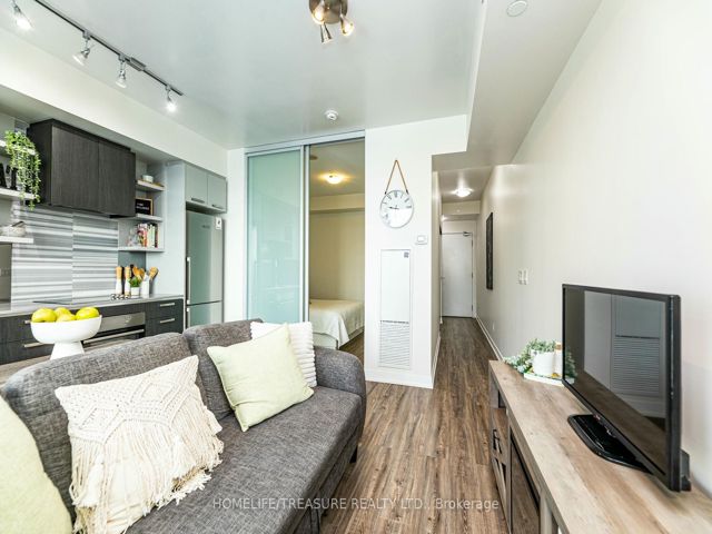 703 - 1830 Bloor St